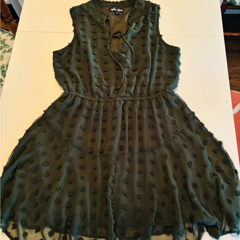 Chic Green Sleeveless Dress